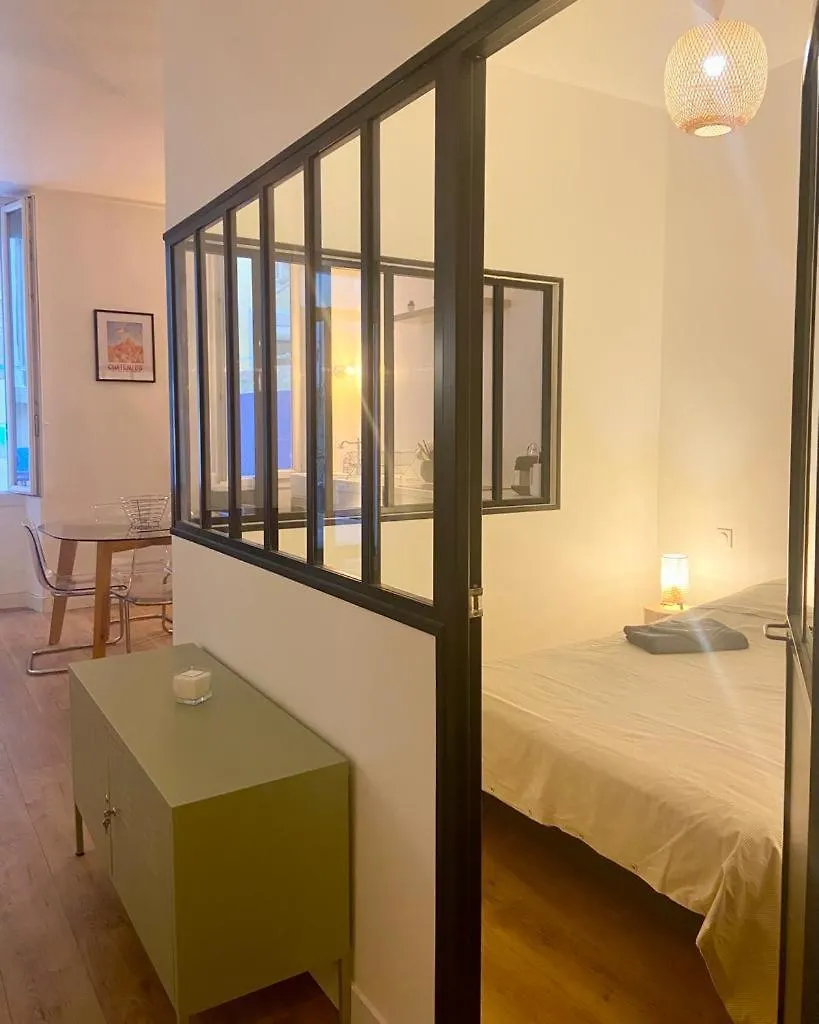 Chez Marie Et Romain- Appartement De Charme Au Coeur De La Joliette Proche Panier Centre Ville Marseille 0*,