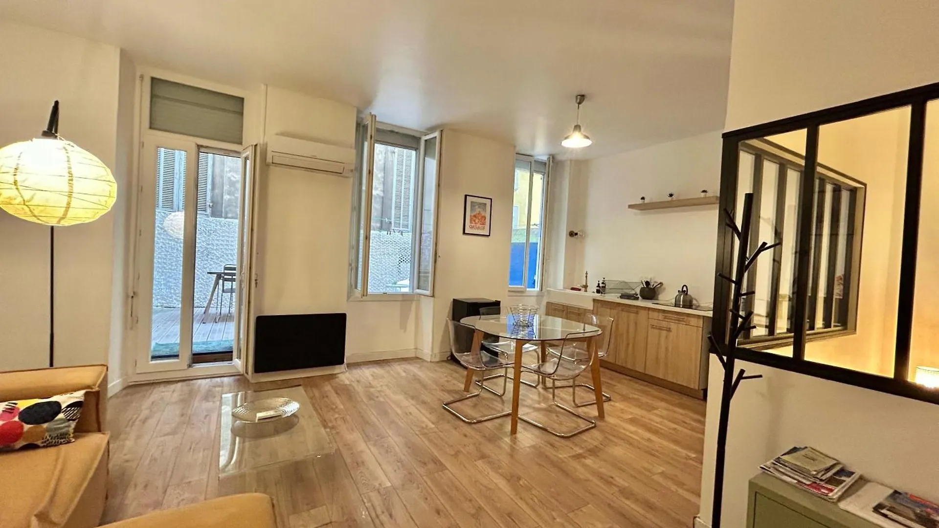 Chez Marie Et Romain- Appartement De Charme Au Coeur De La Joliette Proche Panier Centre Ville Marseilles 0*,